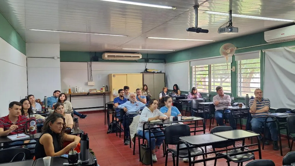 alumnos-presenciales-diplomautra-comunicacion-agropecuaria-ideca-cordoba-980x552.jpeg-1